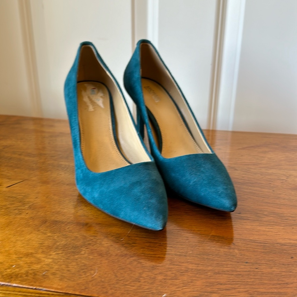 Brand New Without Box Michael Kors Suede Heels
